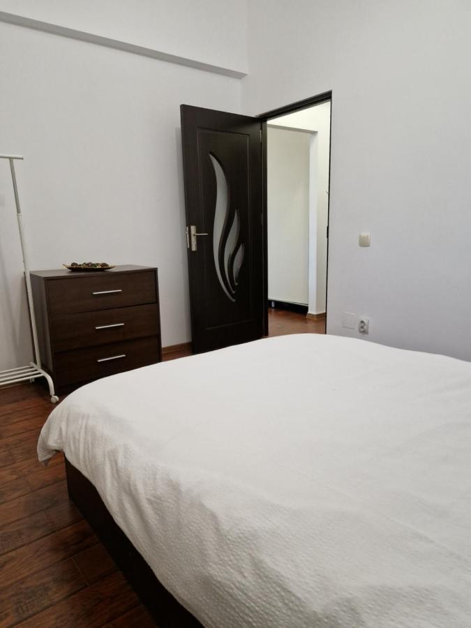 Charming Apartment With Private Terrace Bukareszt Zewnętrze zdjęcie