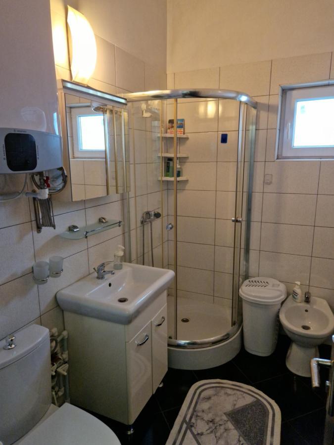 Charming Apartment With Private Terrace Bukareszt Zewnętrze zdjęcie